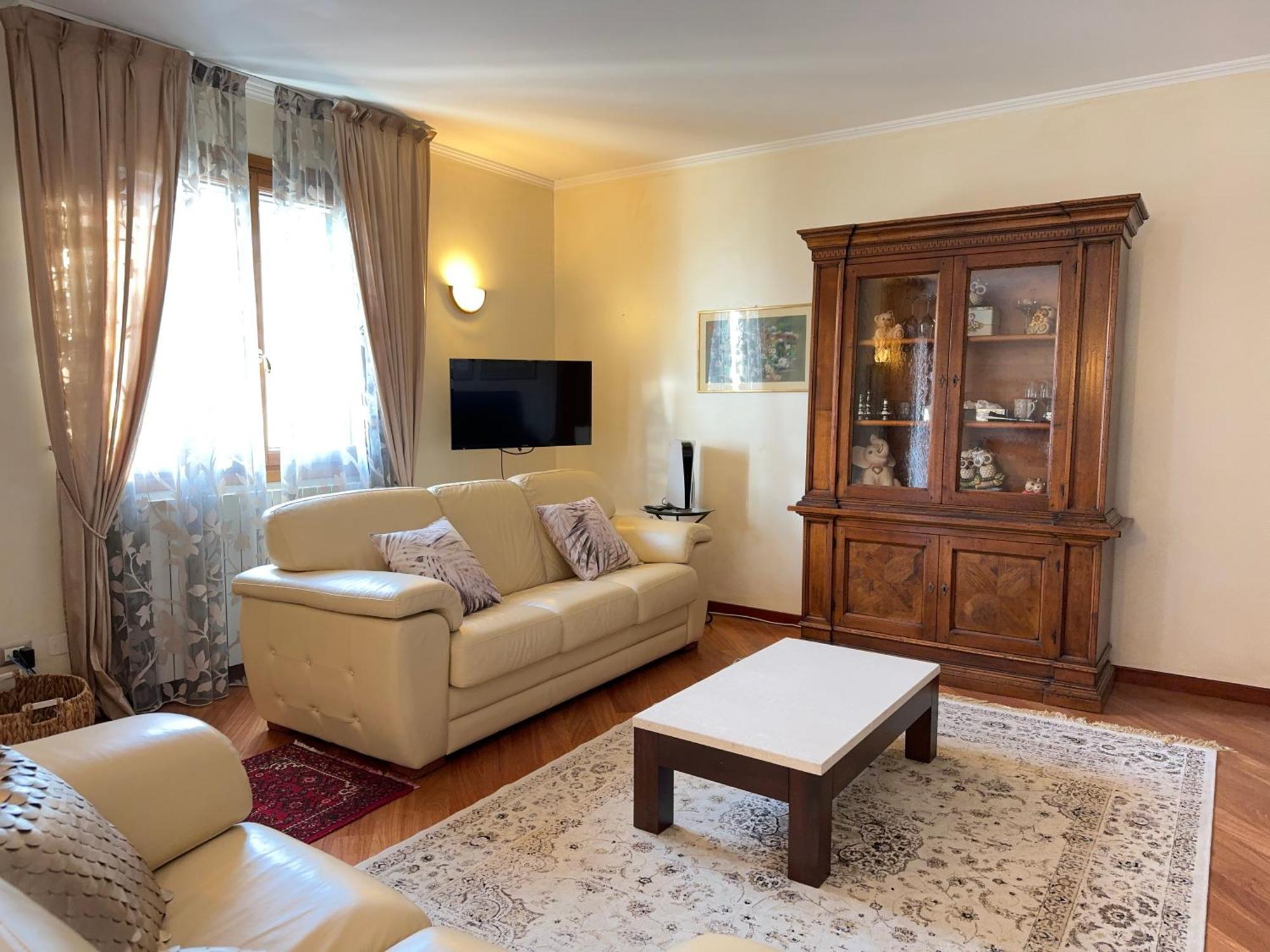 Casa Perfetta Per Grandi Famiglie, Con Jacuzzi Villa Bevera  Bagian luar foto