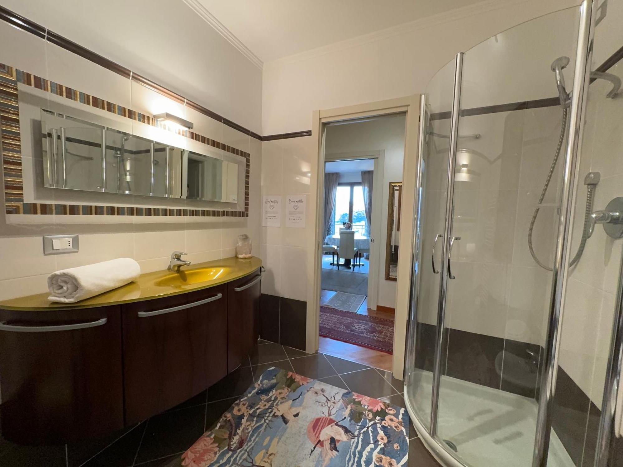 Casa Perfetta Per Grandi Famiglie, Con Jacuzzi Villa Bevera  Bagian luar foto